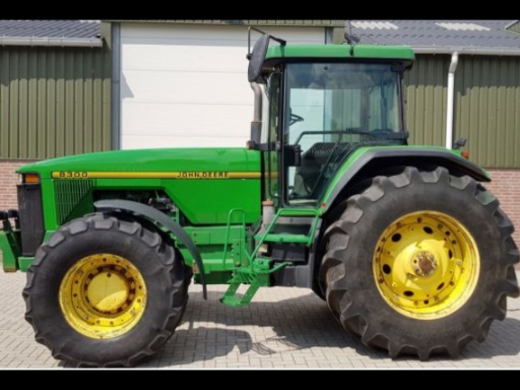 John deere 8300 tractor